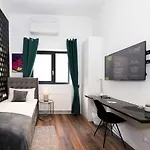 Eco Smart Premium Aparthotel