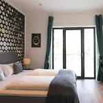 Eco Smart Premium Aparthotel 3*